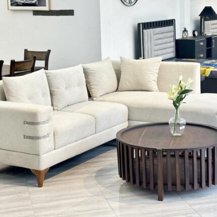 - Calidad furniture store