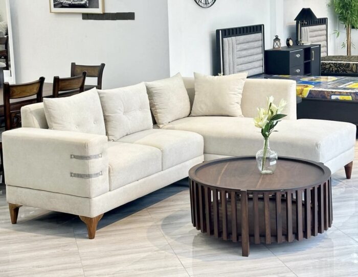 - Calidad furniture store